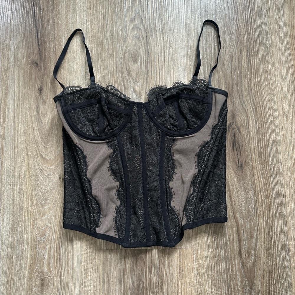 Elegant Black Lace Bustier